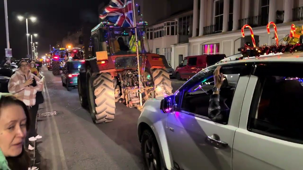 Christmas Tractor Run Hastings 2025 1 of 2