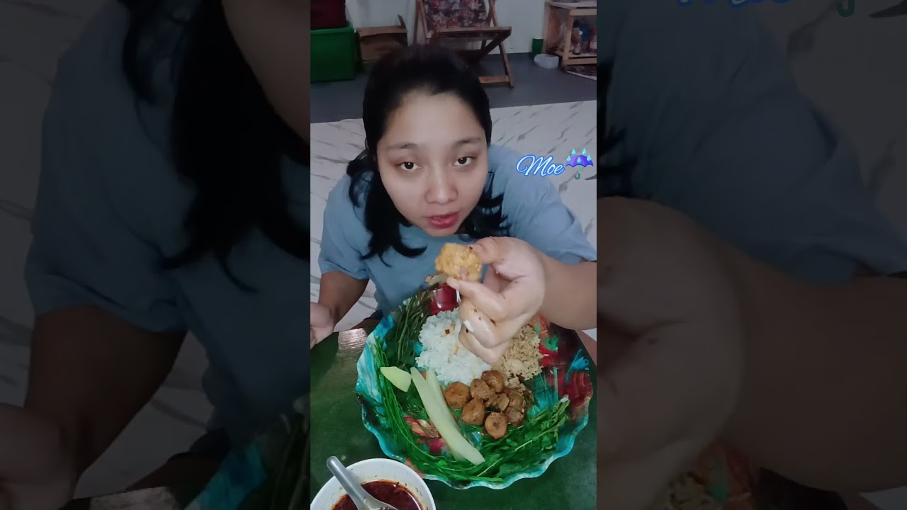 ငပိချက်နဲ့ထမင်းစားကြမယ်ရှင်
