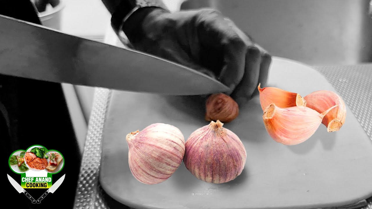 SNIJTECHNIEK VOOR KNOFLOOK| CUTTING TECHNIQUE FOR GARLIC | Chef Anand Cooking