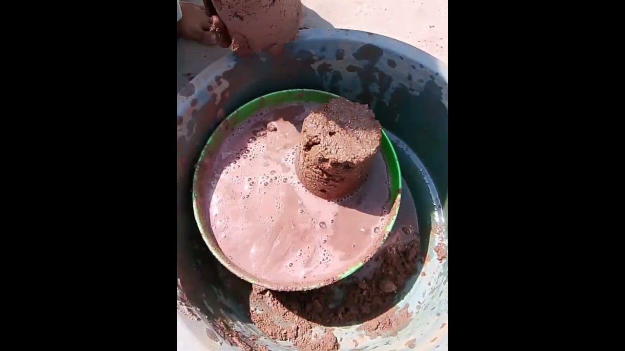 #sandmentcrushing # dipping Sand texture crumbling in water #satisfyingasmr #sandmentcrushing 