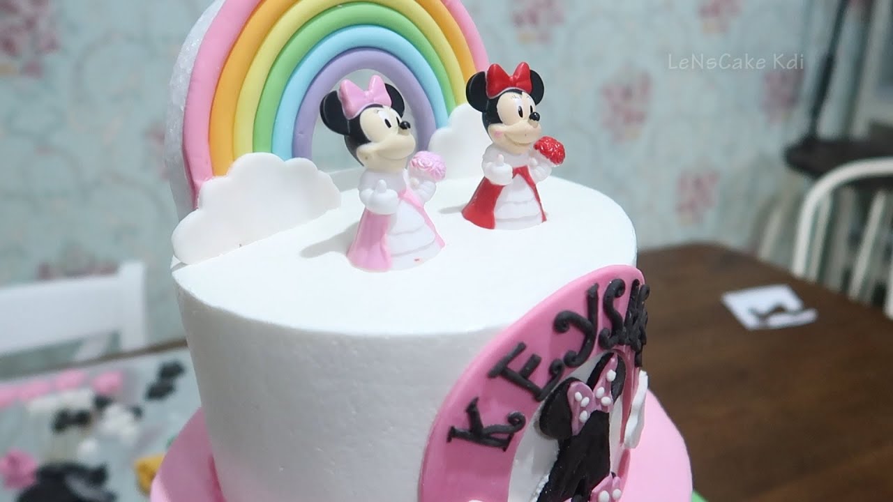 Kue Ulang Tahun Karakter Mickey Mouse dan Donal Bebek