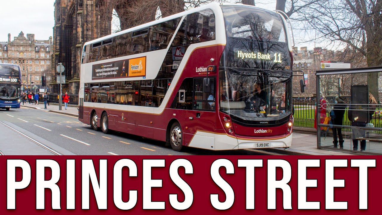 Ônibus na Princess Street (Edimburgo/Reino Unido)