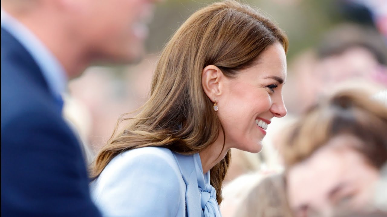 Royal Walkabouts: All The Details About The Famous Tradition