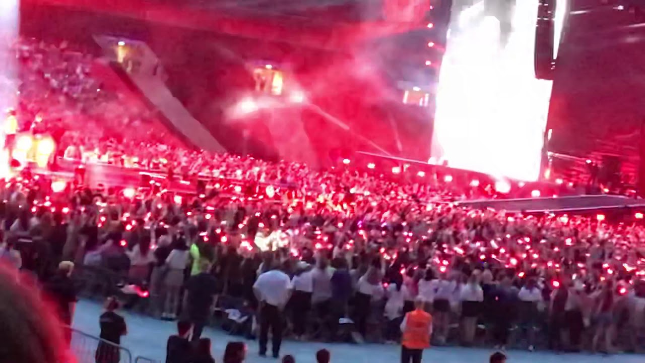 Mic Drop - 1/6/19 BTS world tour - Wembley Stadium- Love Yourself: Speak Yourself
