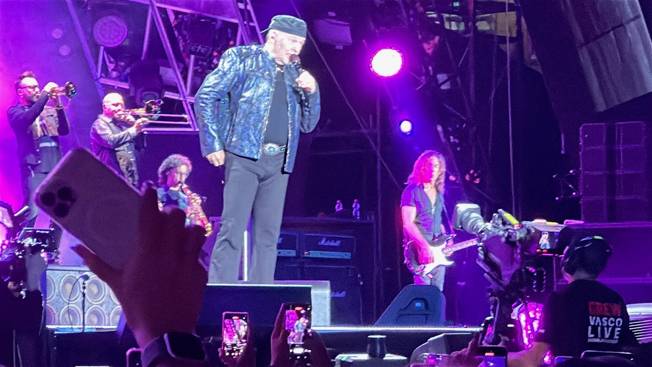 VASCO ROSSI - VASCOLIVE2025 - SALLY [4K] (Torino 1 giugno 2025)