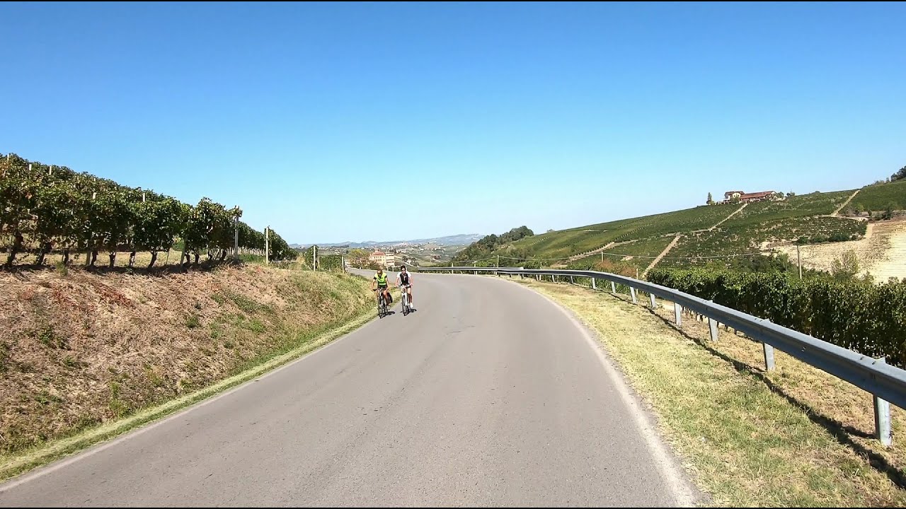 Tour del Barolo (Short loop) - Vineyards of Italia - Indoor Cycling Training