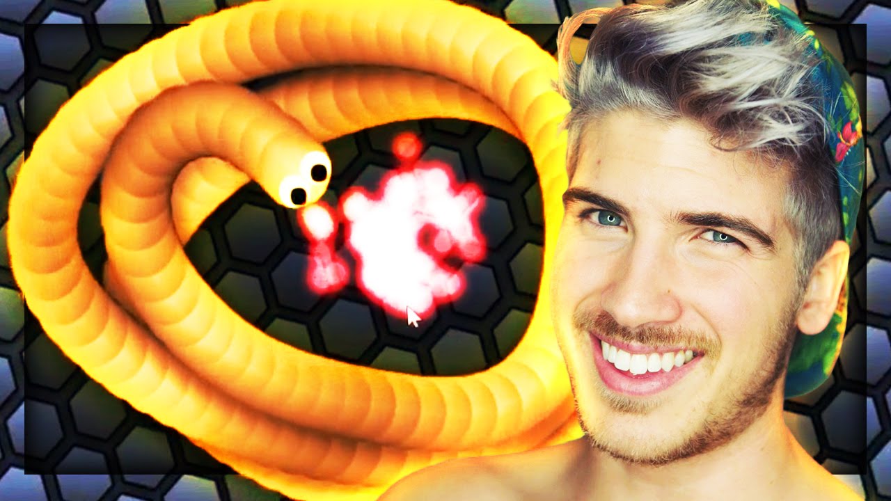 I MADE IT INTO THE TOP 10?! | Slither.IO