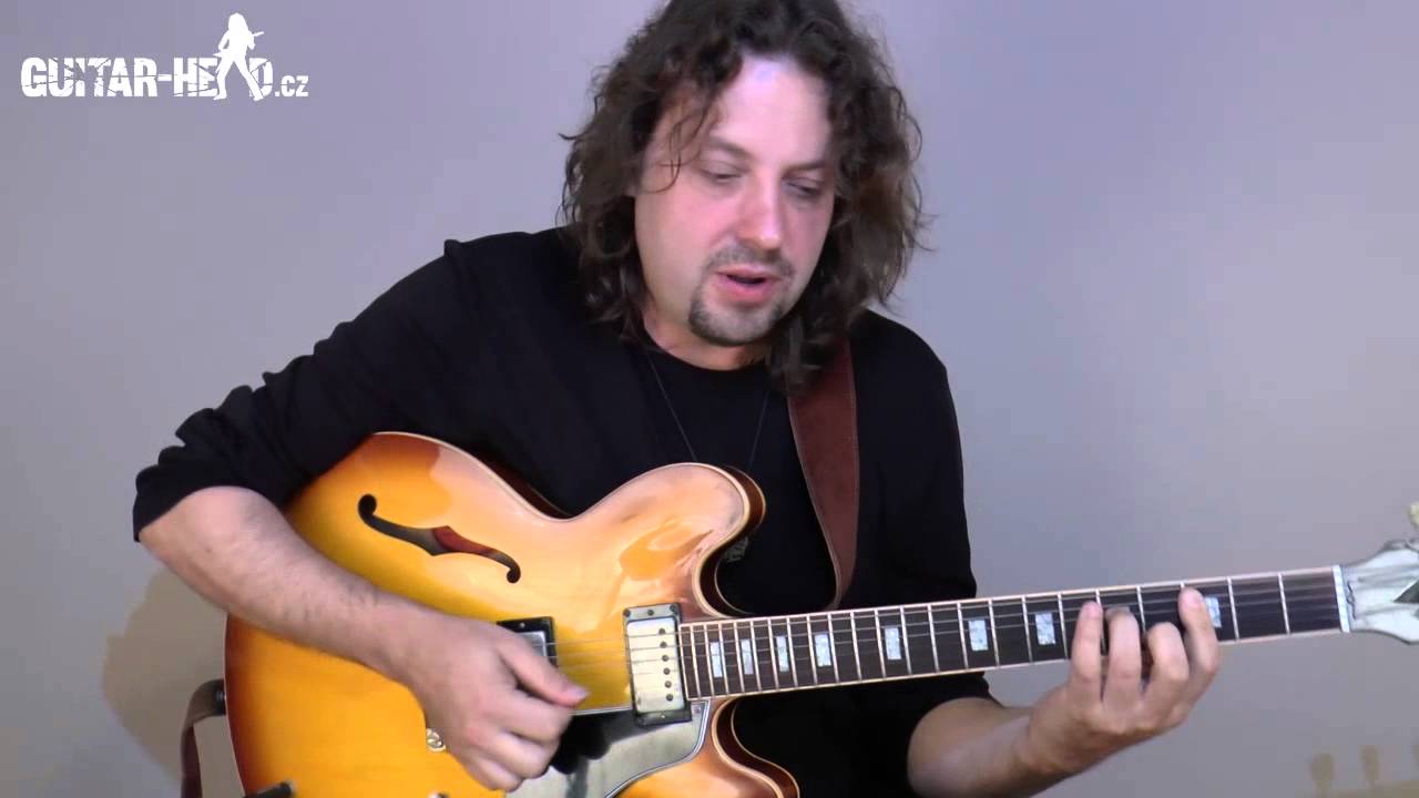 Jak držet trsátko - www.guitar-head.cz
