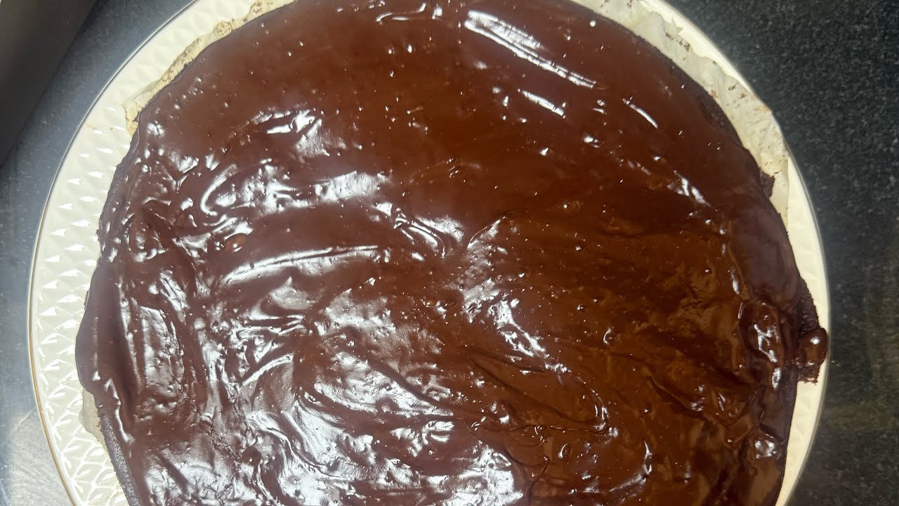 Chocolate cake كيكة الشوكولاتة