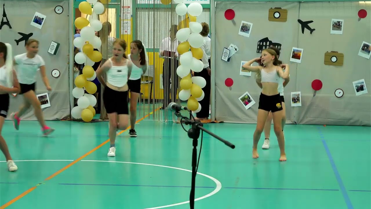 ZŠ Králův Dvůr - Akademie 2024 - 15: 4.B Baby Monster