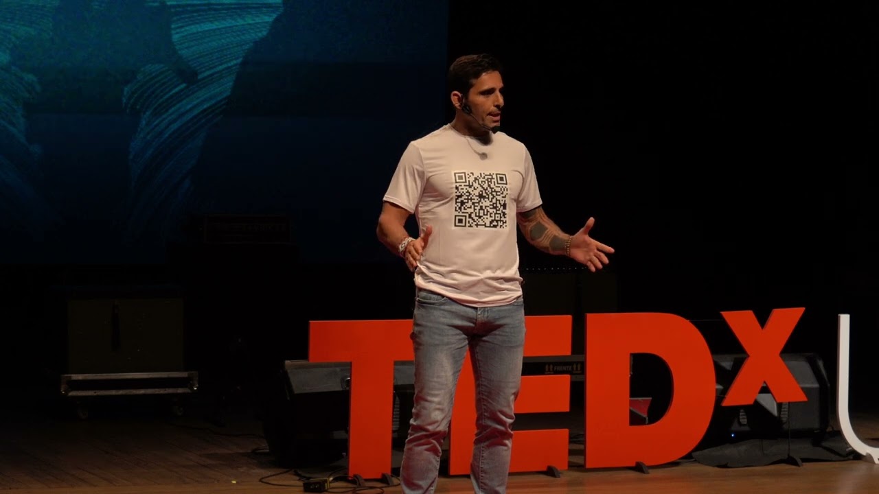 Lições de um Guerreiro da Amazônia para salvar o futuro do Planeta | Ronaldo Barcelos | TEDxUDESC