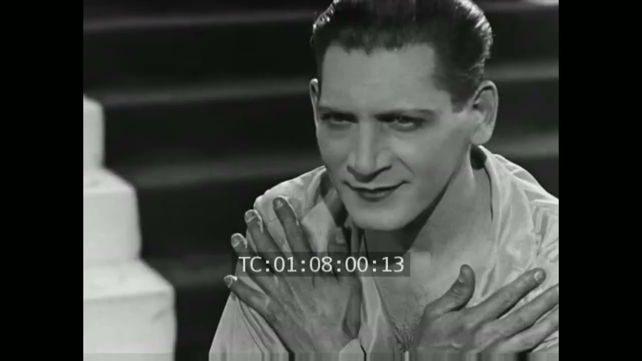 Harry Pilcer dans le numéro des Echelles - Casino de Paris 1929