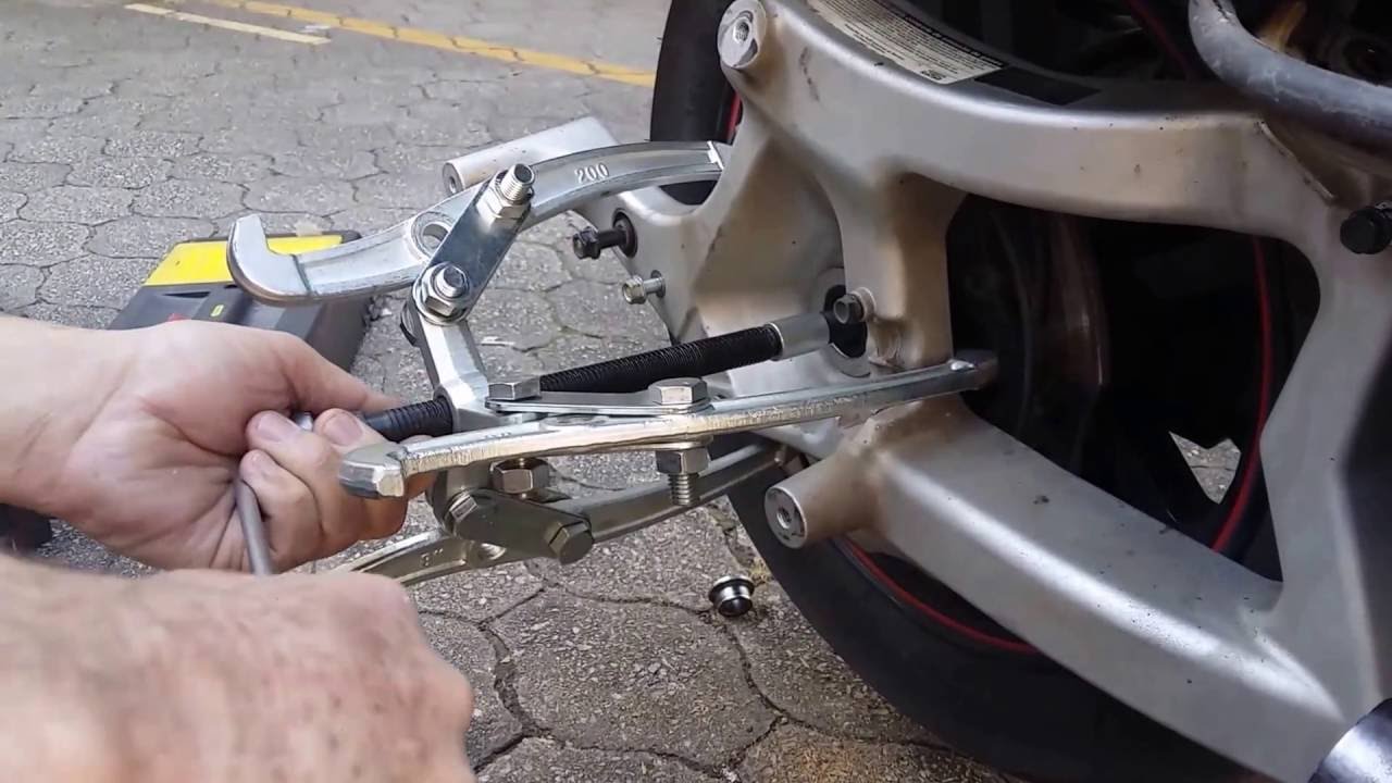 COMO TROCAR O PNEU TRASEIRO DA DAFRA MAXSYM 400i