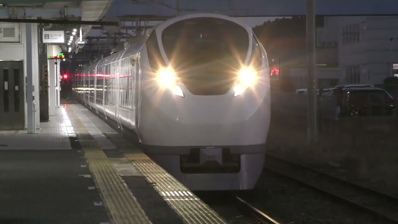 E657系ひたち号いわき行き高萩駅