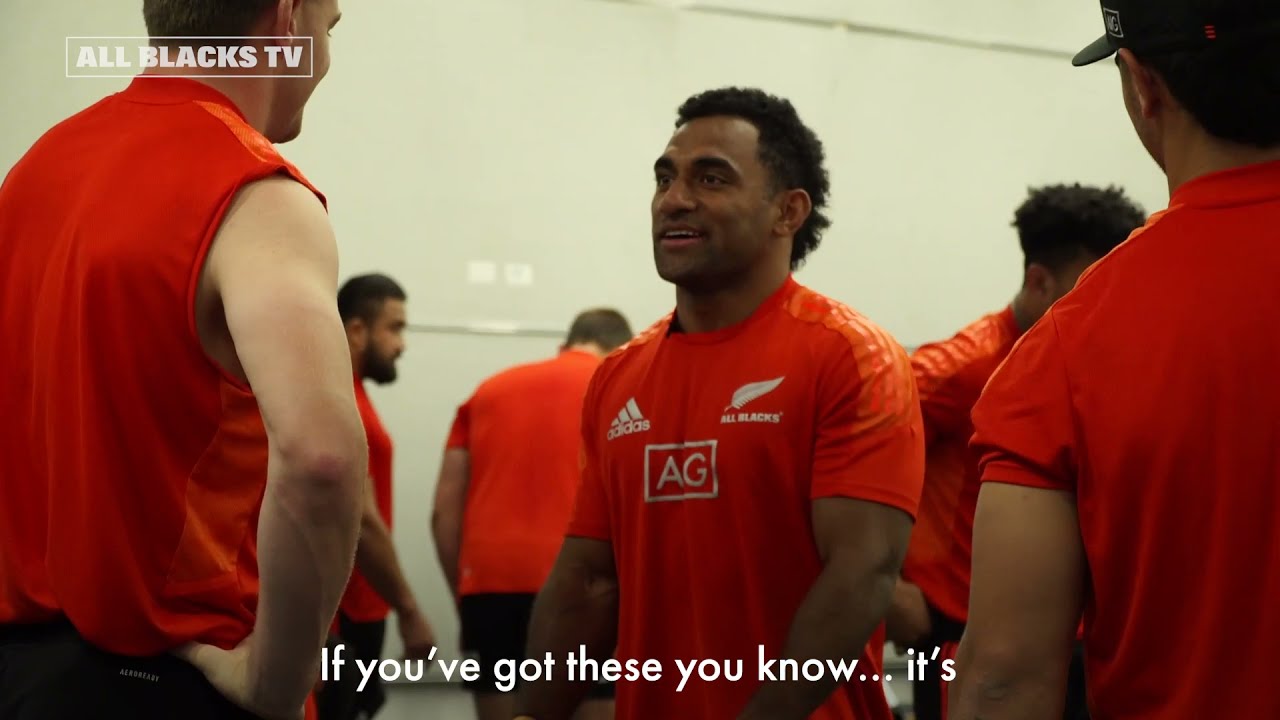 Севу Рис был включен на тренировке All Blacks в спортзале