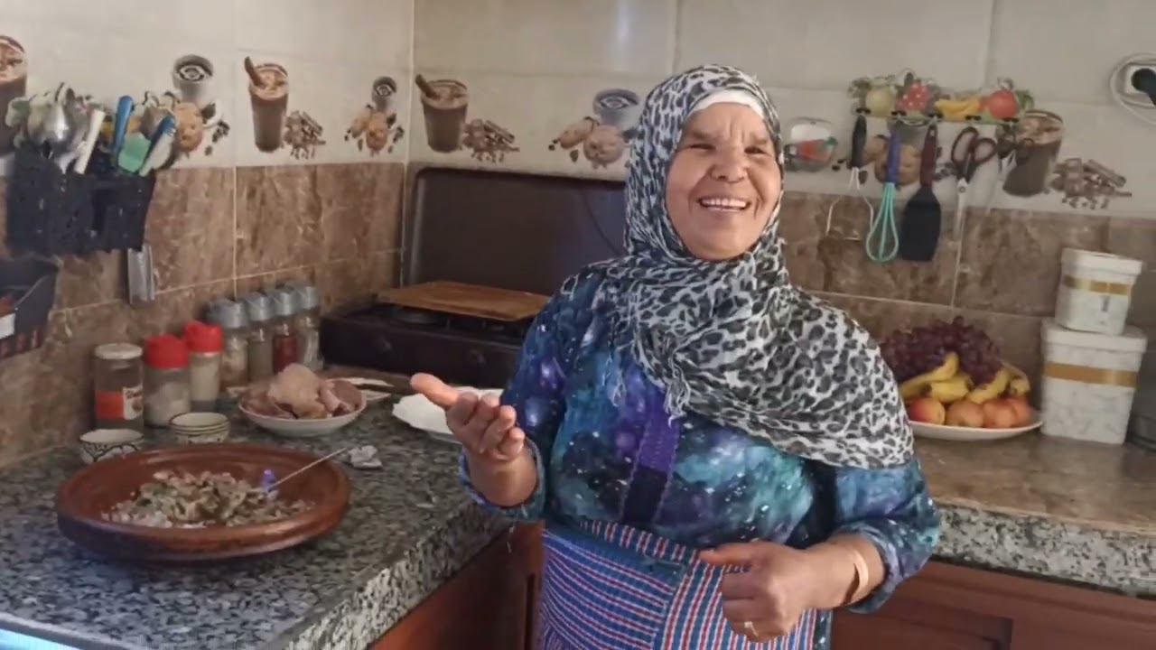 طاجين البط معتبار😋، مي الحسنية حالفة حتى دير محامي😱  حسنية في البادية رجعت💃 تحت طلب بعض المتتبعين