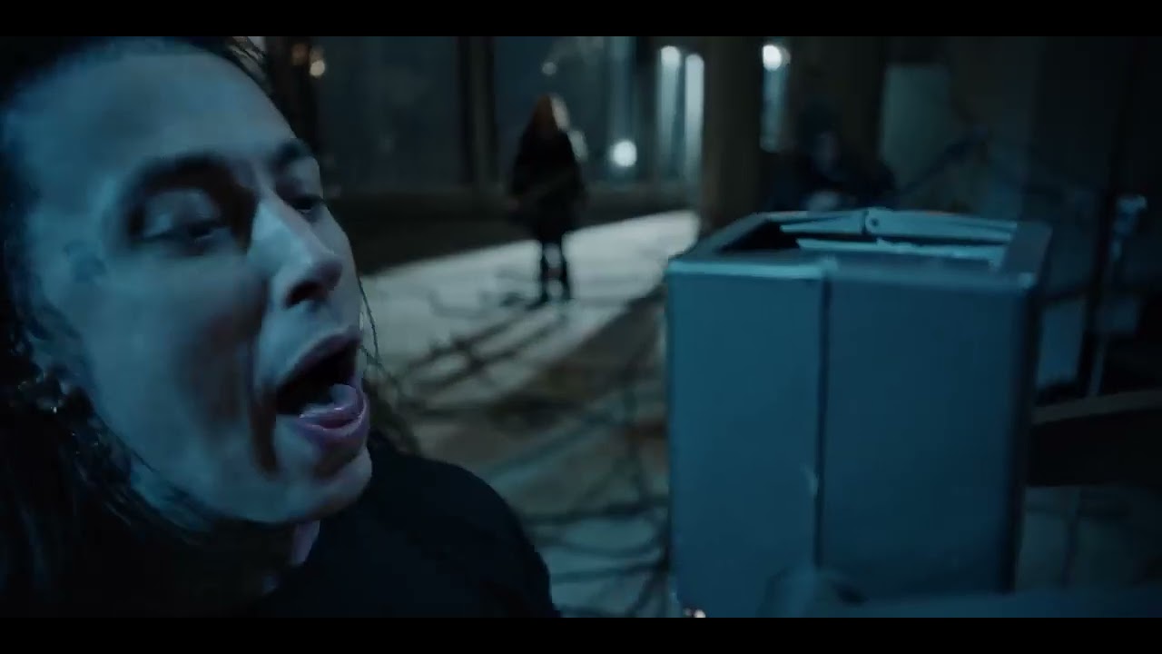 Falling In Reverse   'ZOMBIFIED'