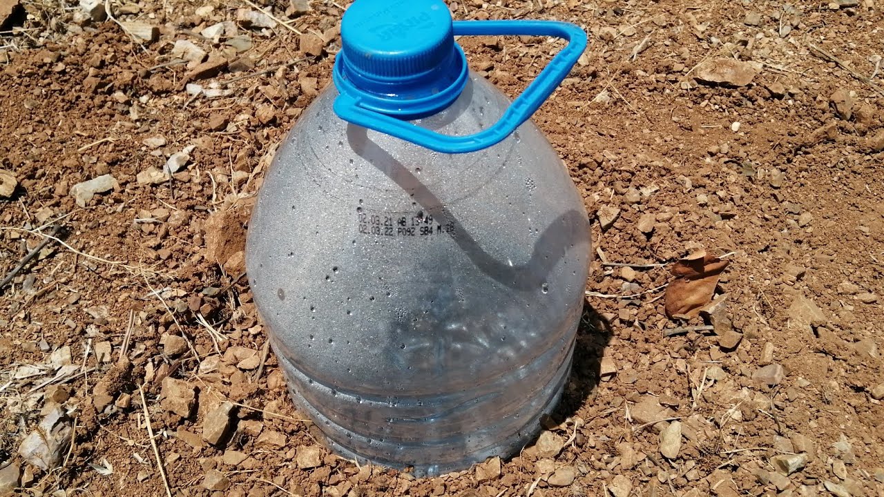Pet Şişe ile tamamen Susuz Bitki yetiştirme sistemi yapımı - Bitkinin kendi kendine Sulanması