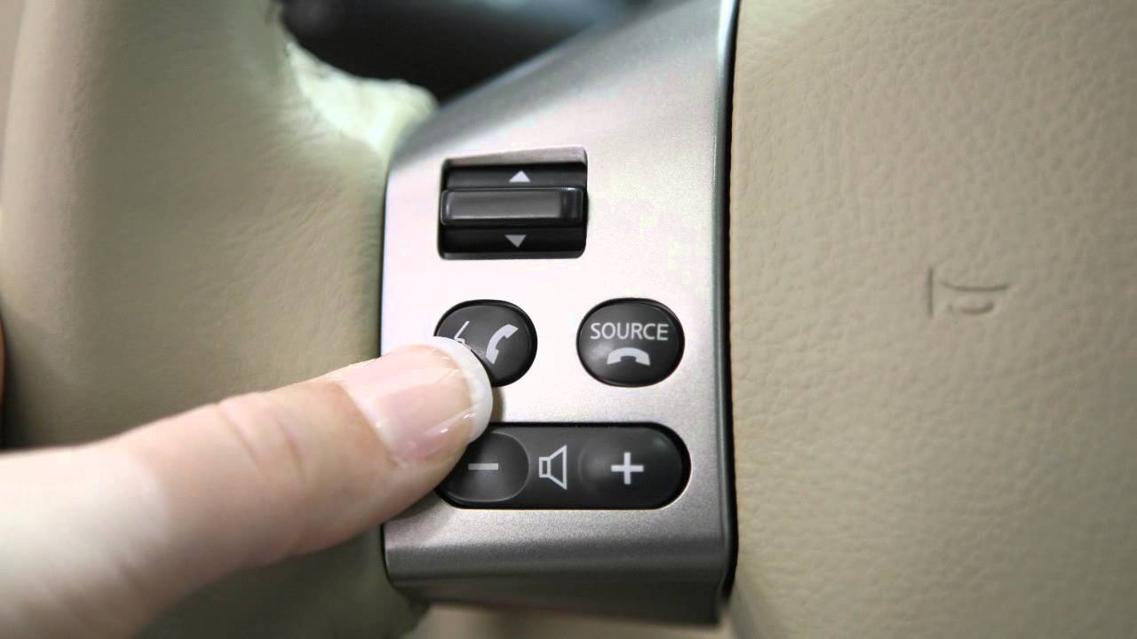 2012 NISSAN Versa Hatchback - Bluetooth® Hands-free Phone System