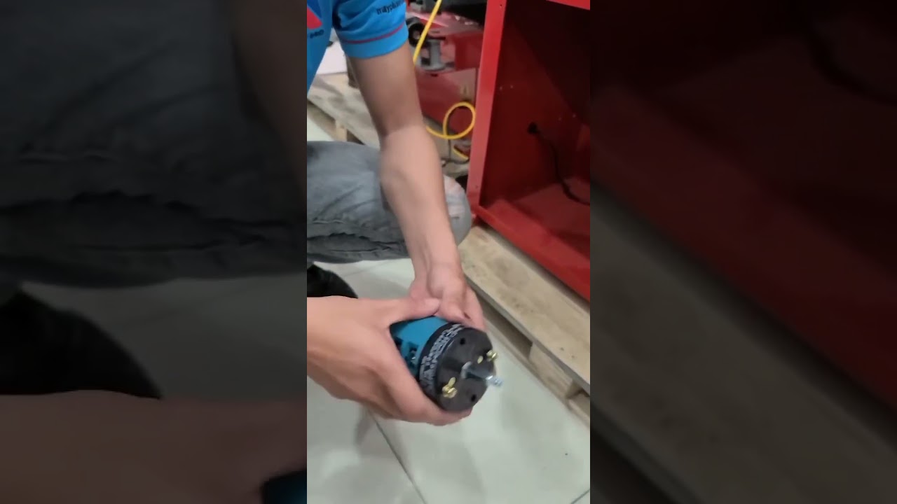 Có thể bạn chưa biết. Sửa máy ra vào lốp cực kì đơn giản
