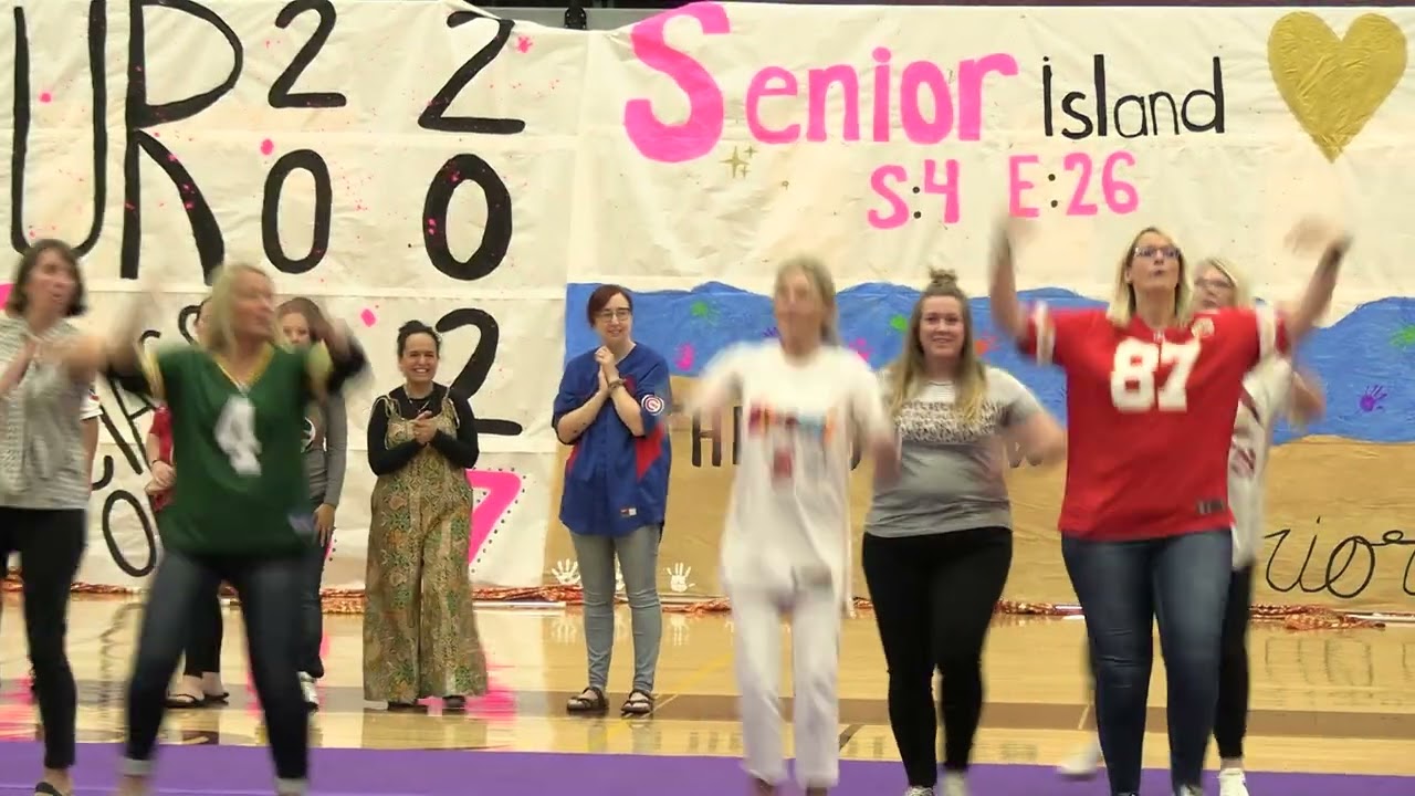 Homecoming 2025: Teacher Dance!