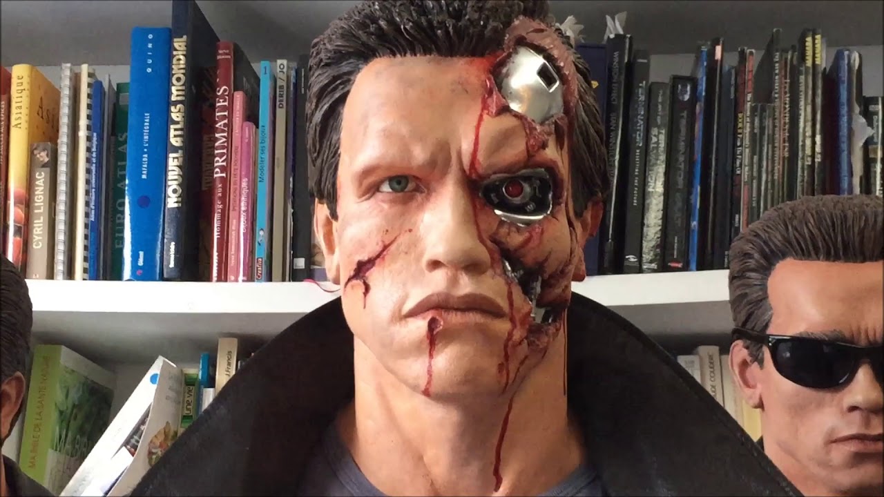 TERMINATOR 1 life size statue Arnold Schwarzenegger