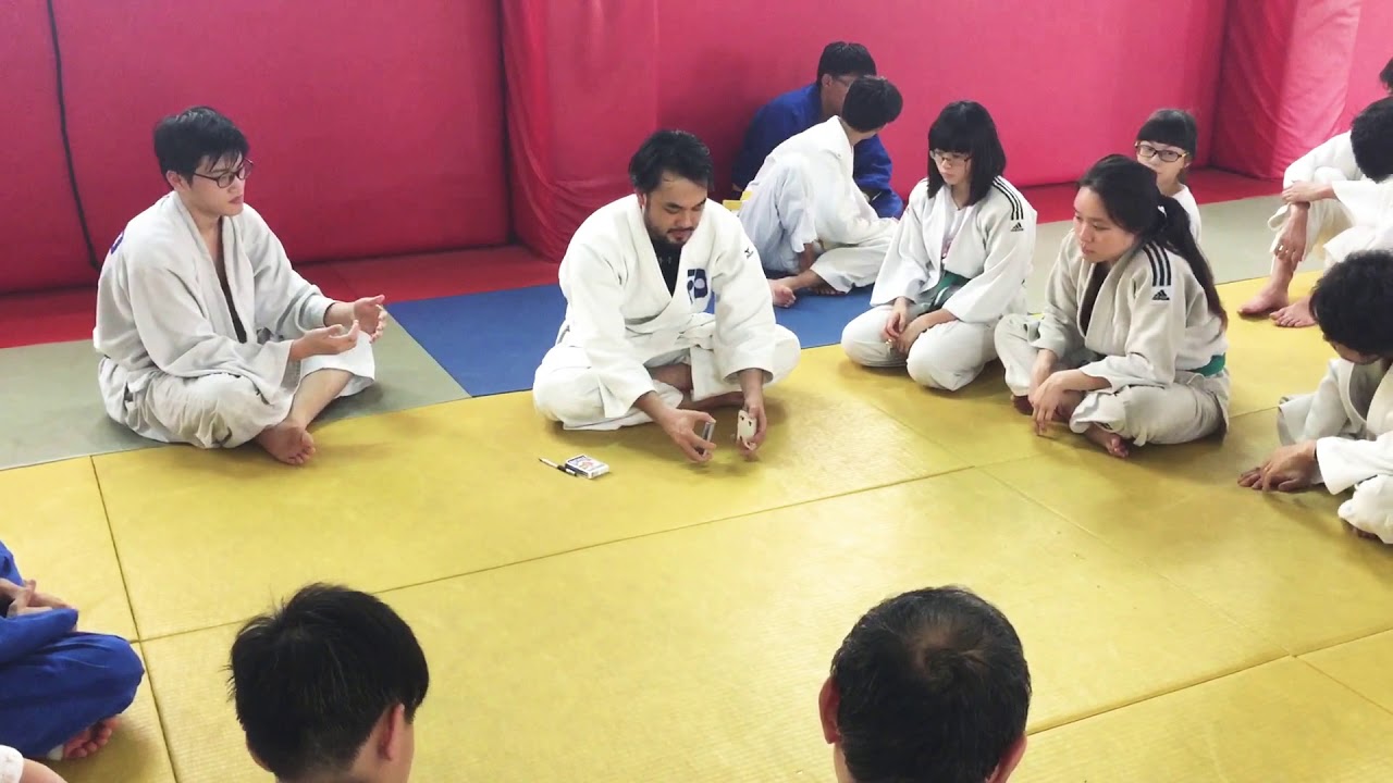 Petey Majik Nguyen - Magic on the Dojo