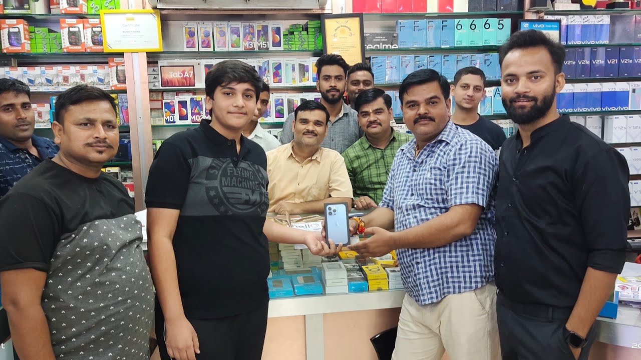 iPhone 13 Pro, Unnao district main first Apne pass @Apple 😍 #unnao #youtubeindia #mushran_vlogs