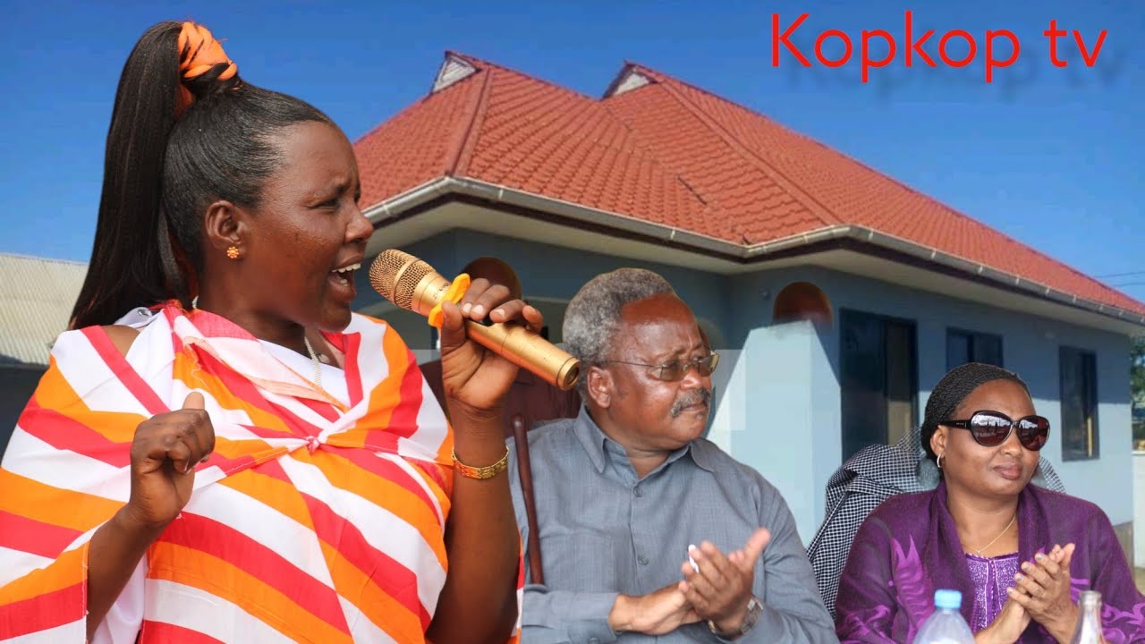 Mshuhudie huyu Mama akizindua Nyumba yake aliyojenga mwenyewe