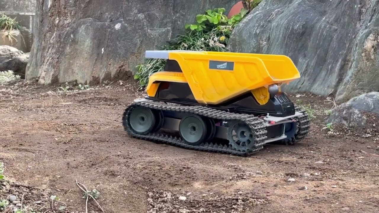 【ラジコン重機で遊ぶ】ブルドーザーとショベルカーとダンプカー