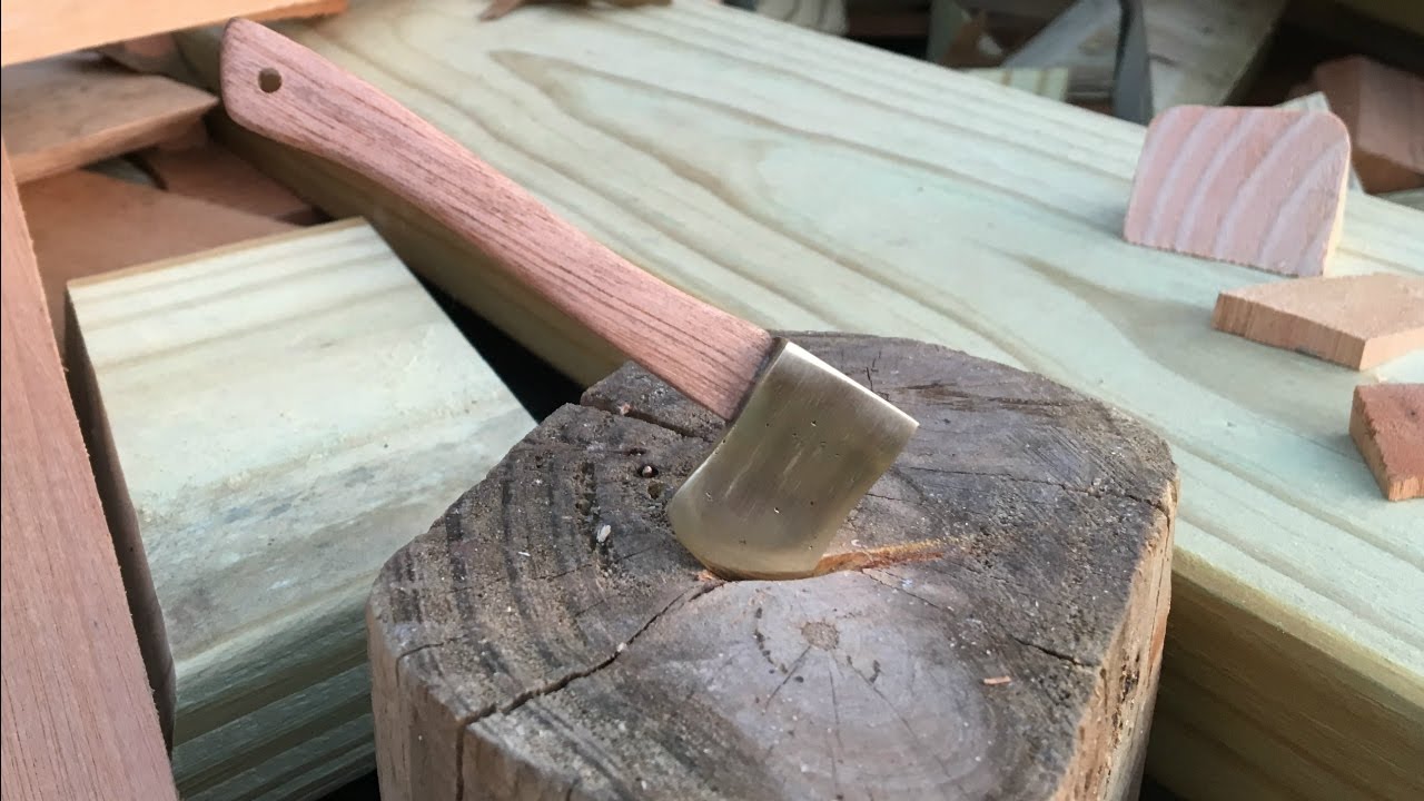 Sandcasting a Brass Axe Keychain