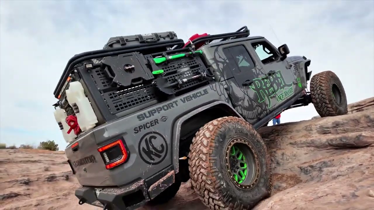 Hell’s Revenge Thrills: Joining Revolution Gear at Easter Jeep Safari!
