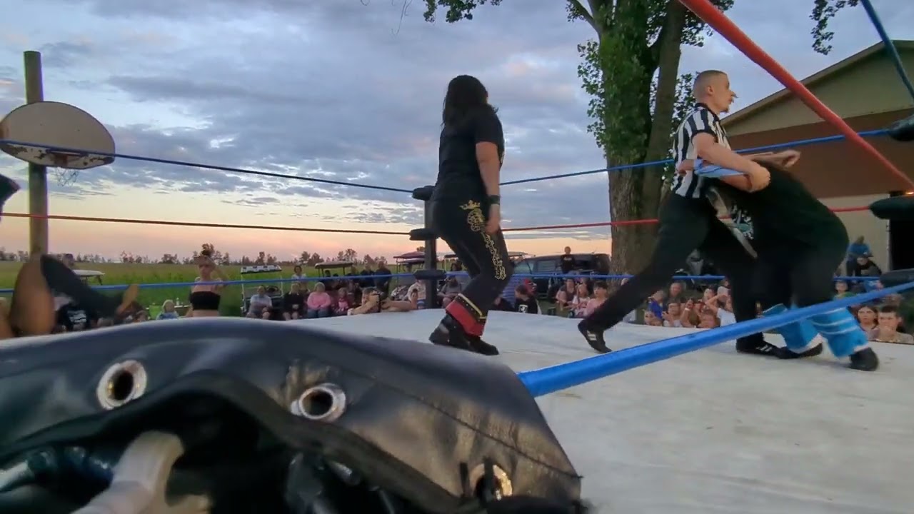 ALC - Camping St-Liboire - Bitch Squad (Missy & Alicia P. Monroe) VS Sweet Cherrie & Dreya Mitchell