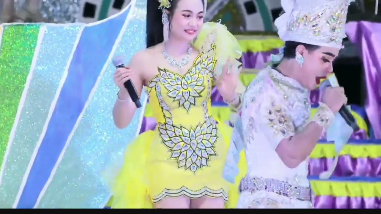 จ๊วดจ้าดเต้ยเข้าฉากม่วนๆ หมอลำเพชรลำเพลิน.2กพ68.ลานวัฒนธรรมเผ่าไทโส้ อ.กุสุมาลย์ #จ.สกลนคร#พรภิรดี