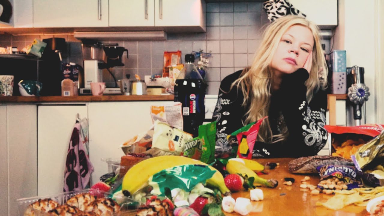 Lala Salama  - Miten voin tietää mitä elämältä haluan, jos en edes tiedä mitä haluan aampalaksi