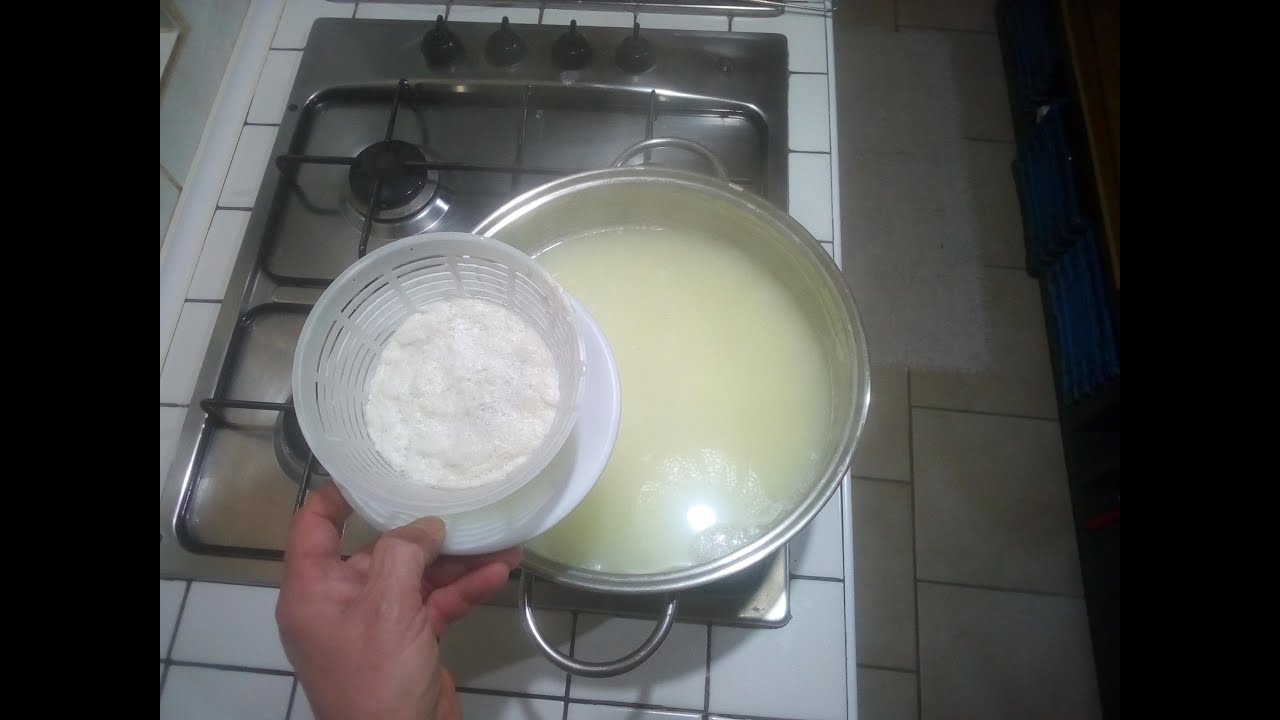 Come fare la ricotta senza lattosio (caseina) formaggio facile e veloce dell&rsquo;antico casaro