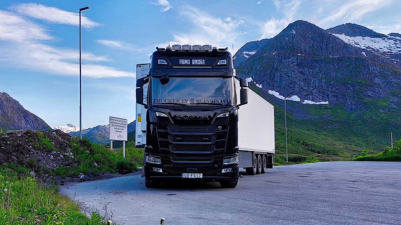 Pierwsze 100 000 km Scanii V8 i recenzja właściciela po przejechaniu 1 000 000 mil!