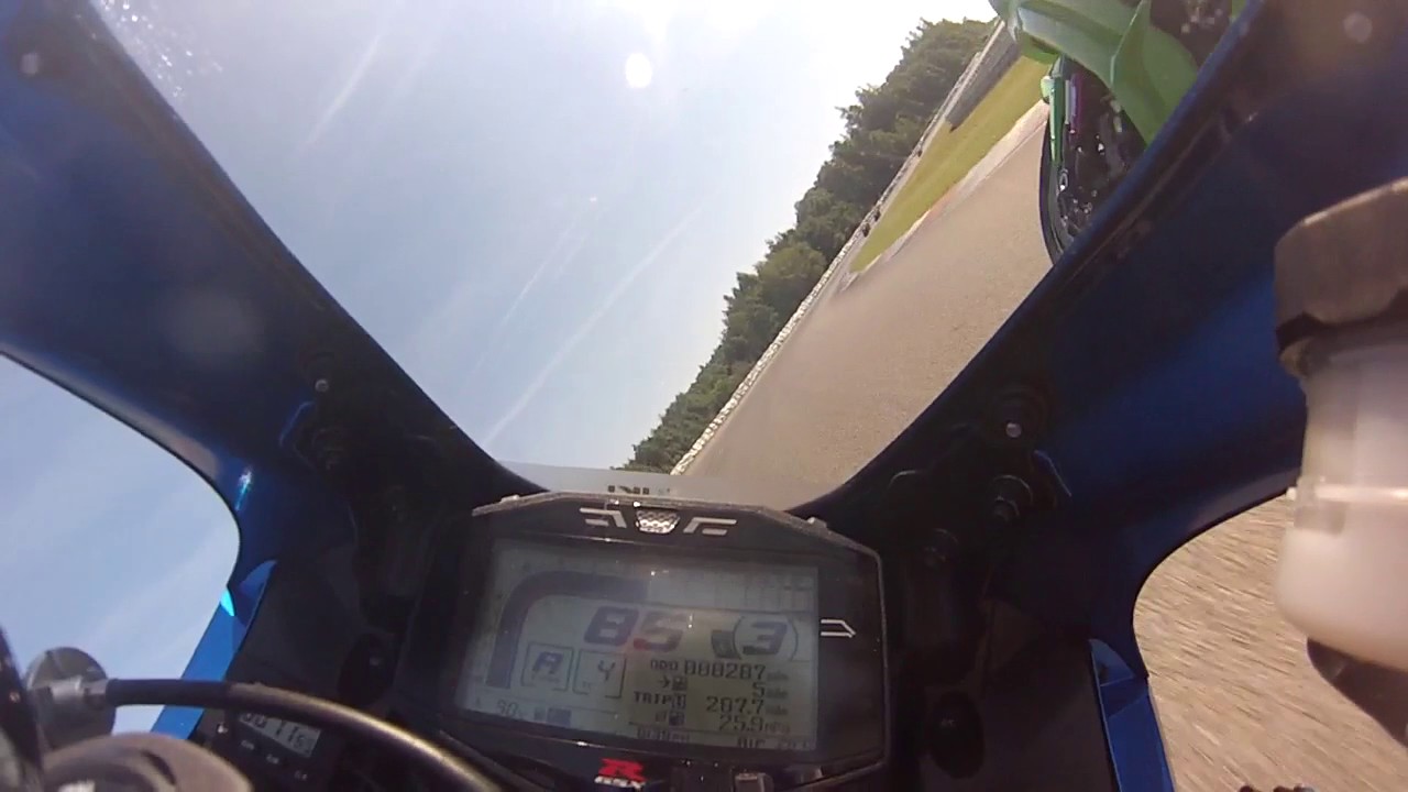 Suzuki GSXR1000 Brno track day no limits hot laps