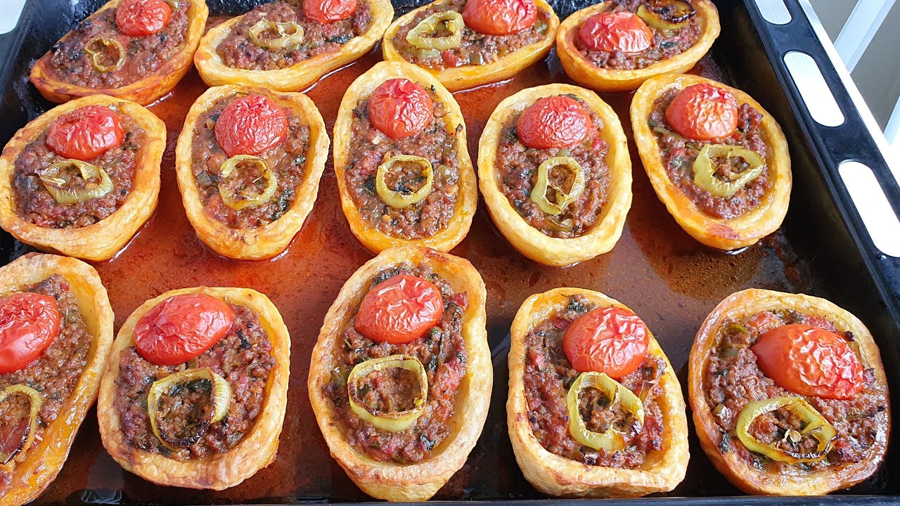 Картофельная сандалия с рубленным мясом в духовке очень вкусно