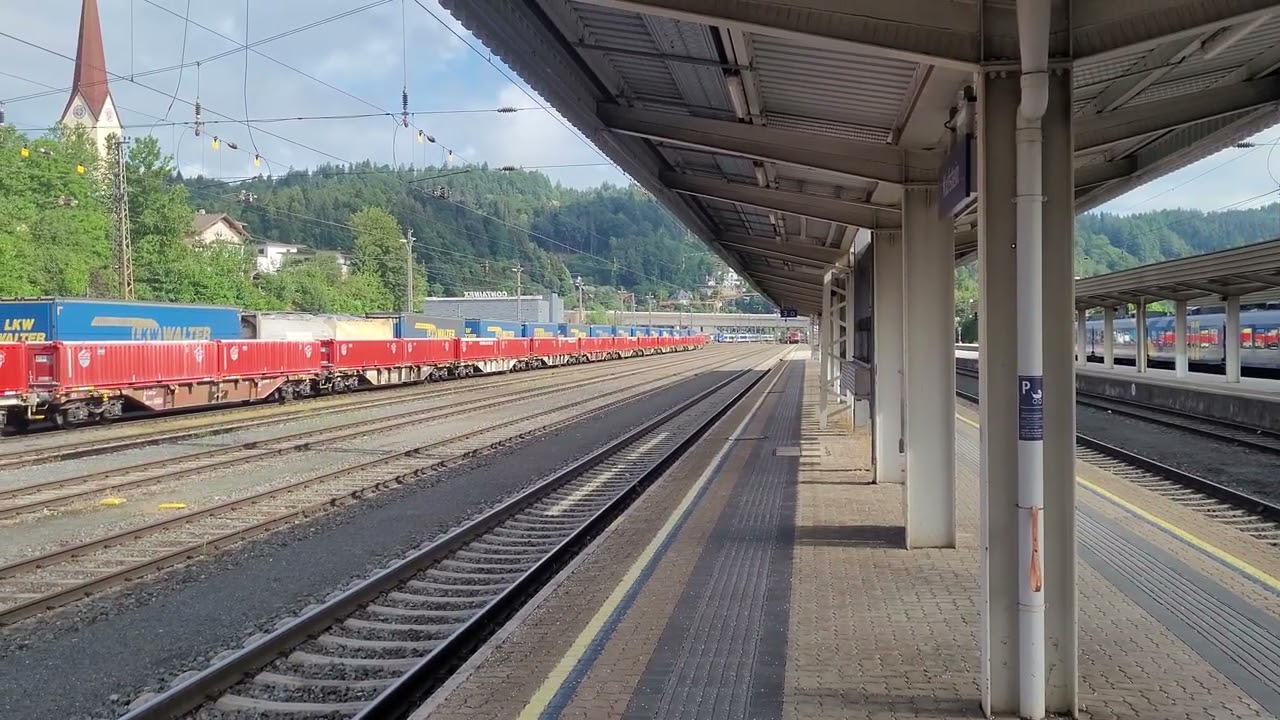 Einfahrt des nightjet 421 + nightjet 40491 am 06.06.2022 in Kufstein