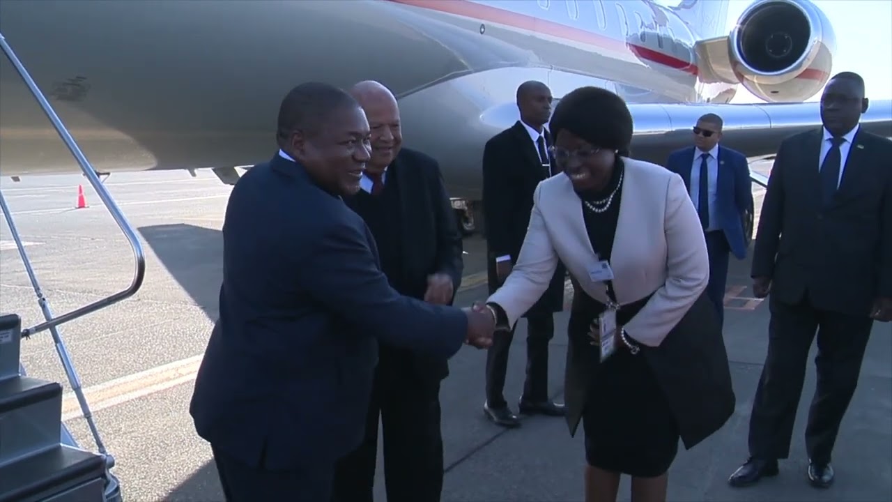 Arrival of the President of Mozambique, H E Mr Filipe Nyusi at OR Tambo International Airport