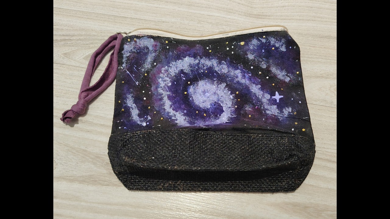 Pinté una GALAXIA en mi neceser y me encanta!