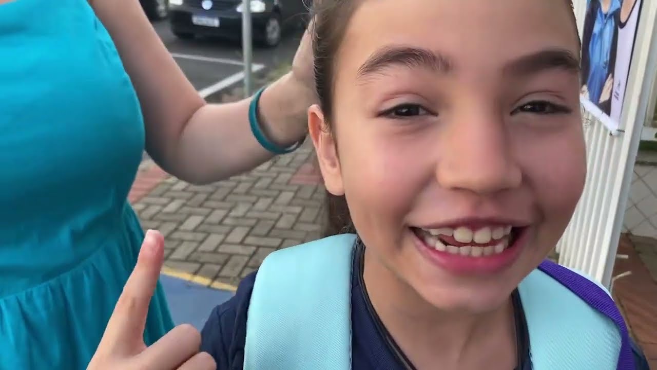 MEU PRIMEIRO DIA DE AULA - RAQUEL - ENTÃO ROBERTA FAMILY siga @dailyfamiliaporcides