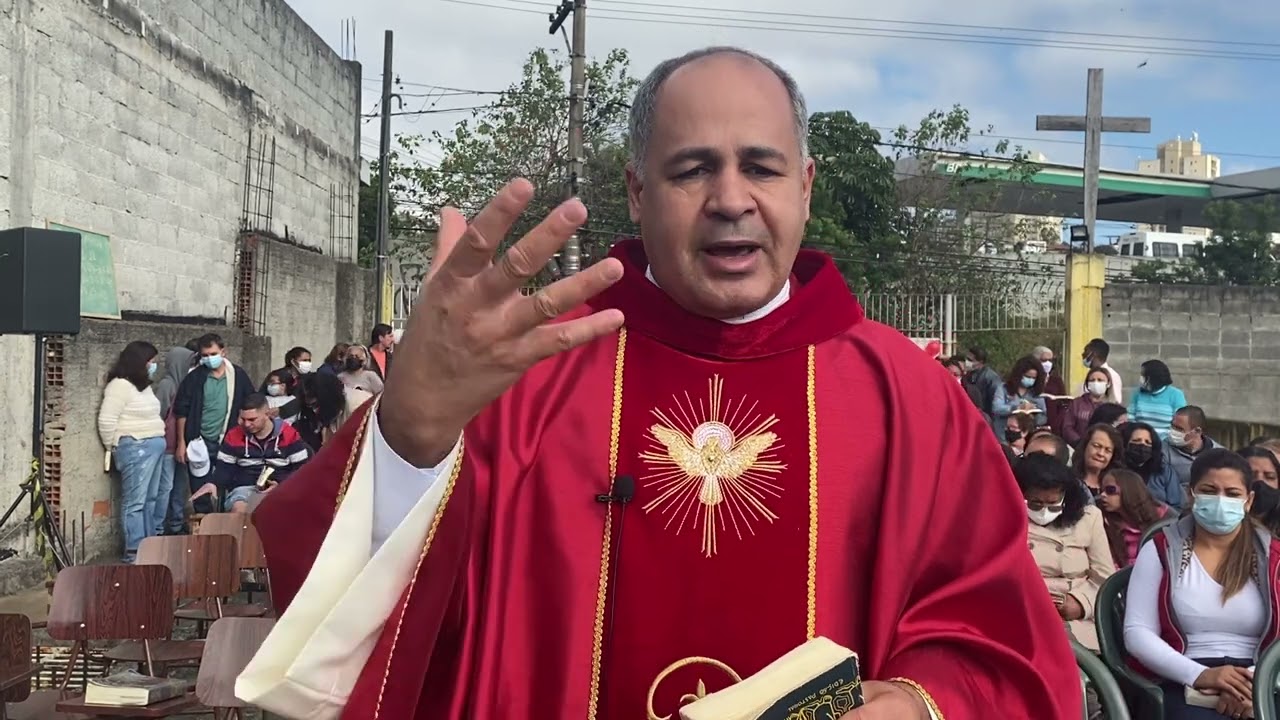 FESTA DE PENTECOSTES NA COMUNIDADE DIVINO ESPÍRITO SANTO