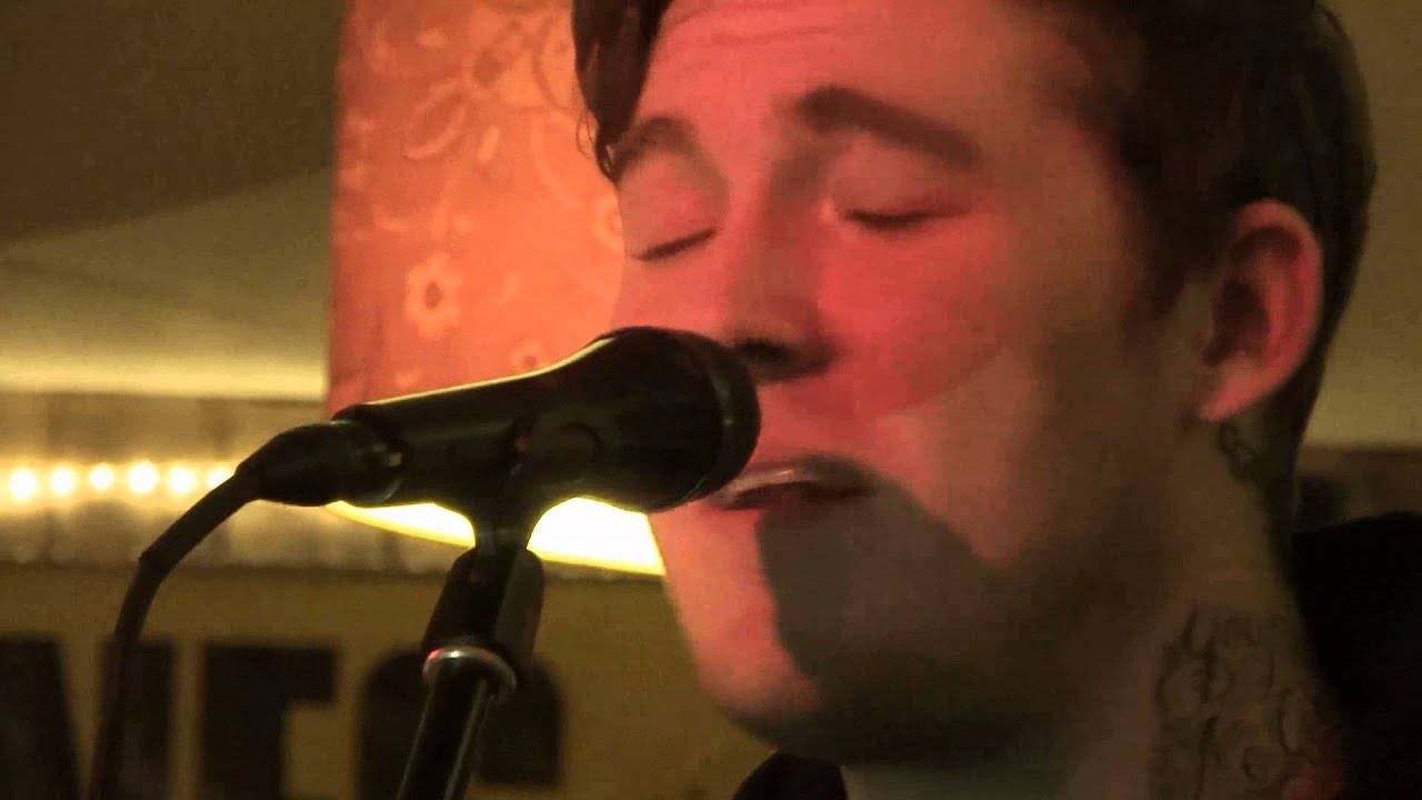 Brian Fallon Our Fathers Sons live Ramonesmuseum Berlin The Gaslight Anthem acoustic