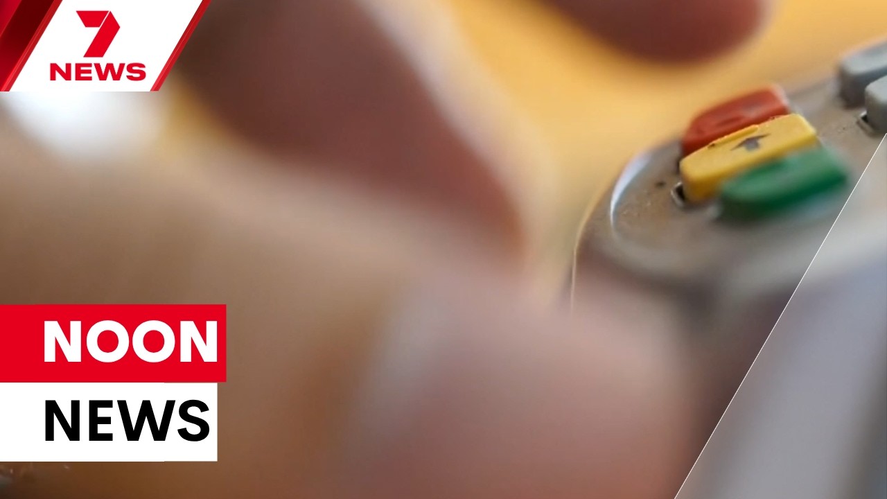 Dezi Freeman zamordowany po siedmiu miesiącach ucieczki, RBA ogłasza reformę kart | 7NEWS
