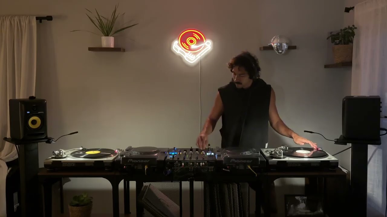 Minimal Vinyl Mix
