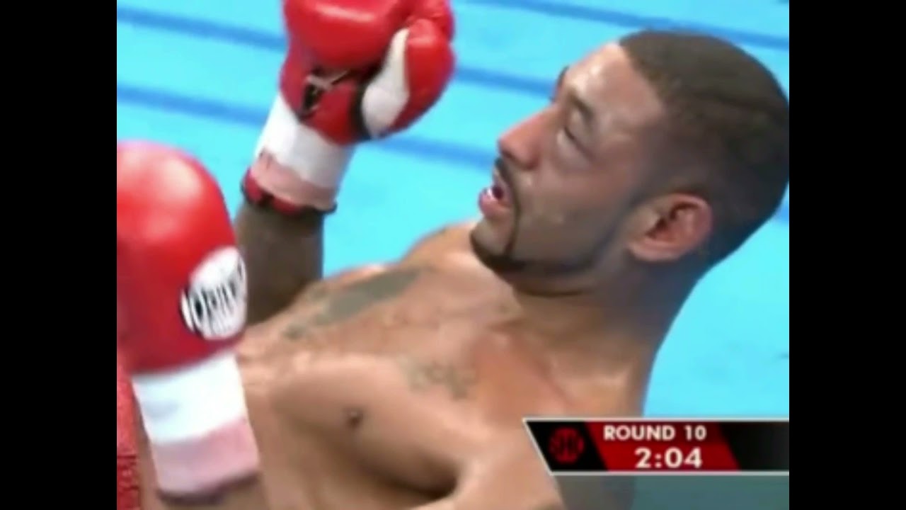 BOXING:broken crown