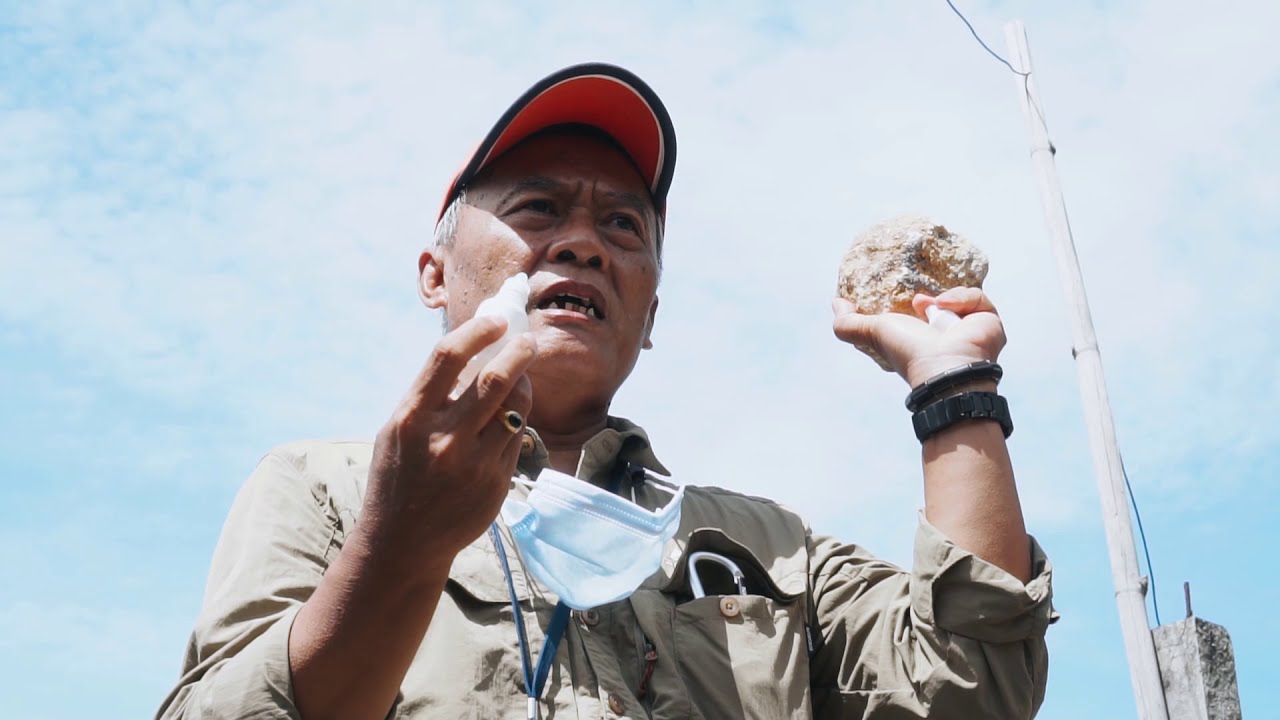 An Introduction of Geological FieldWork : Parangtritis Virtual GeoTrip