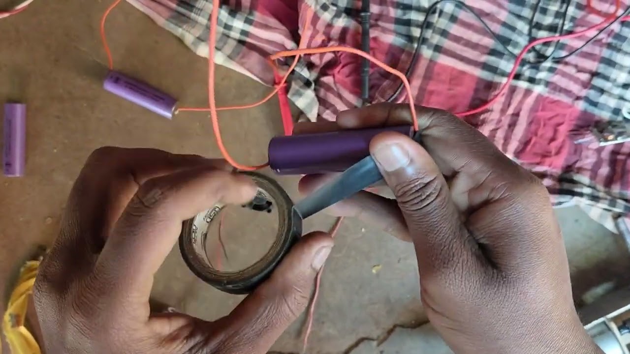 Lithium ion battery unboxing and testing 